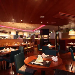 Plaza 4*, Ōsaka Japan